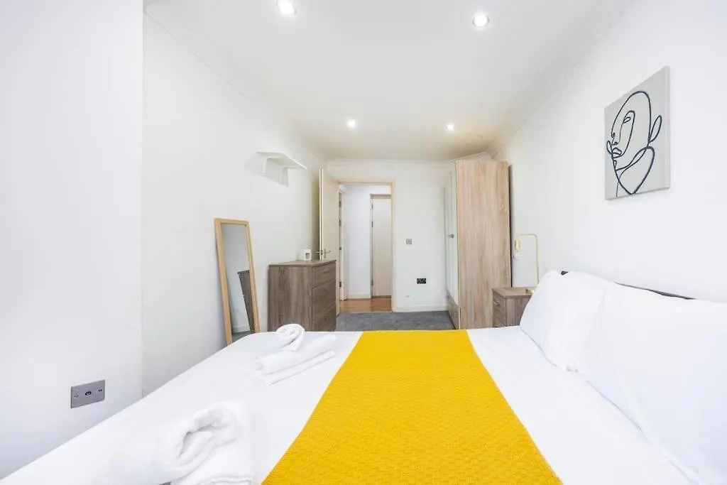 Stylish 2 Bedroom Haven By Liverpool Street London